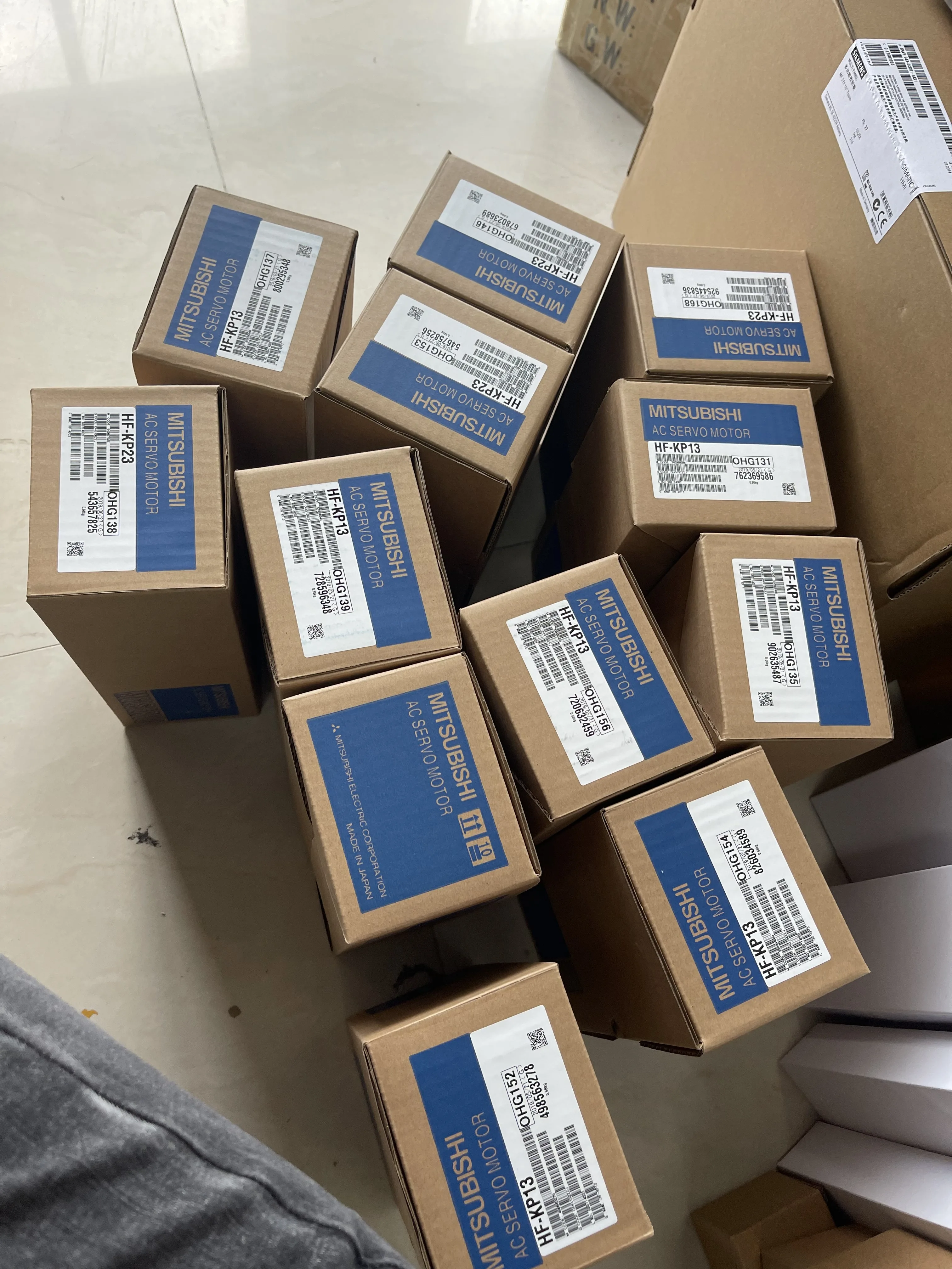 Mitsubishi AC Servo Motor HF-KP13 HF-KP23