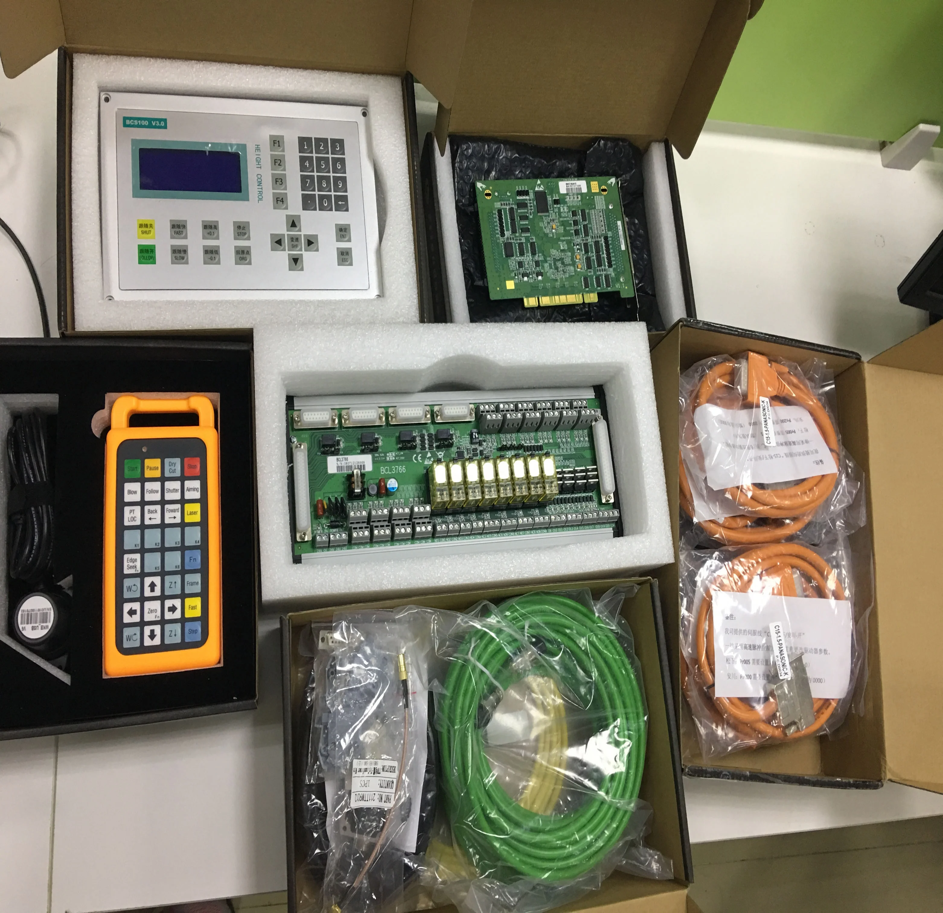 FSCUT2000 Cypcut Controller for  Fiber Laser  Cutting Machine Smart CNC Laser Cutting Machine Control System