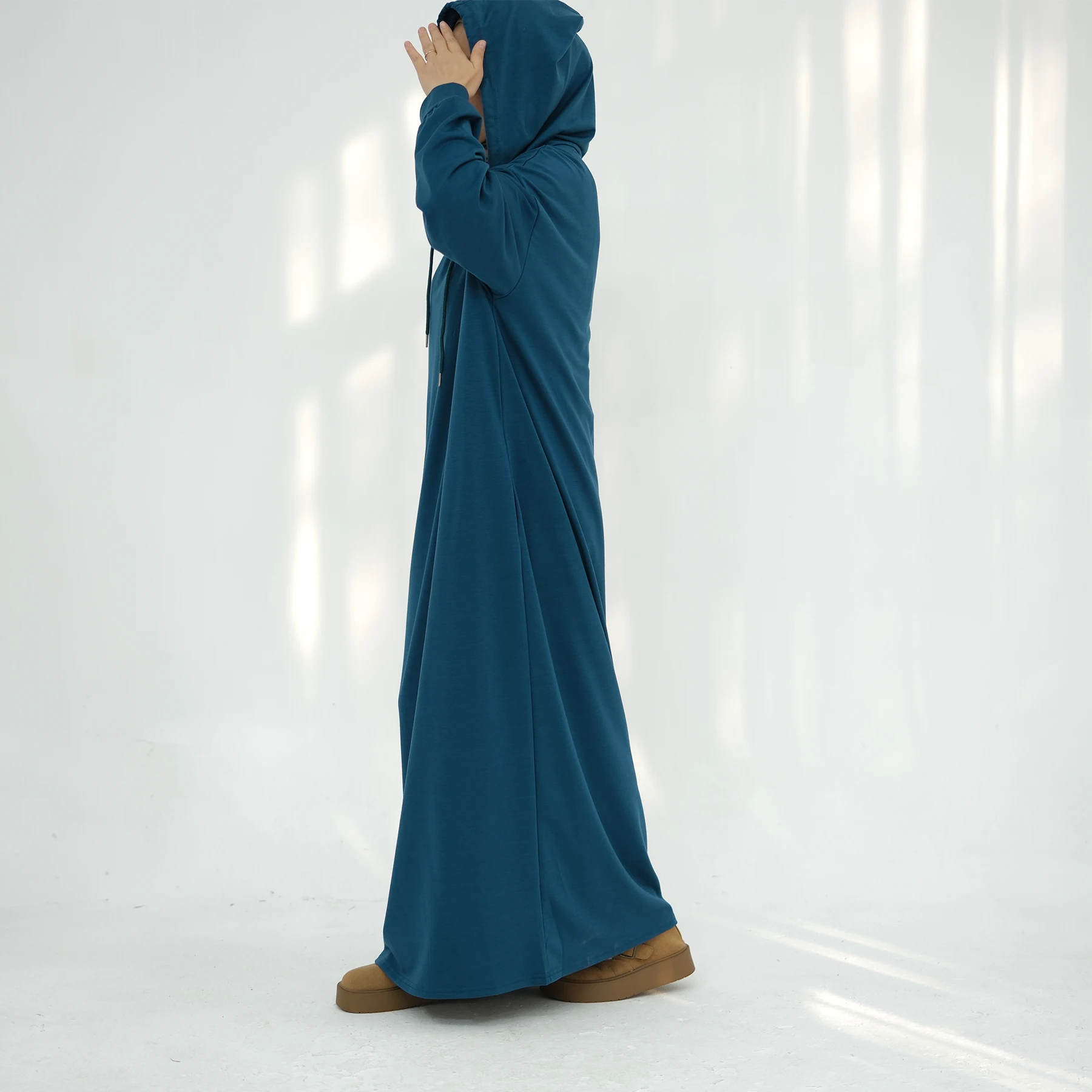 Loriya New Arrival Designs Modest Dresses Turkey Dubai Islamic Clothing Abaya Hoodie Women Muslim Dress