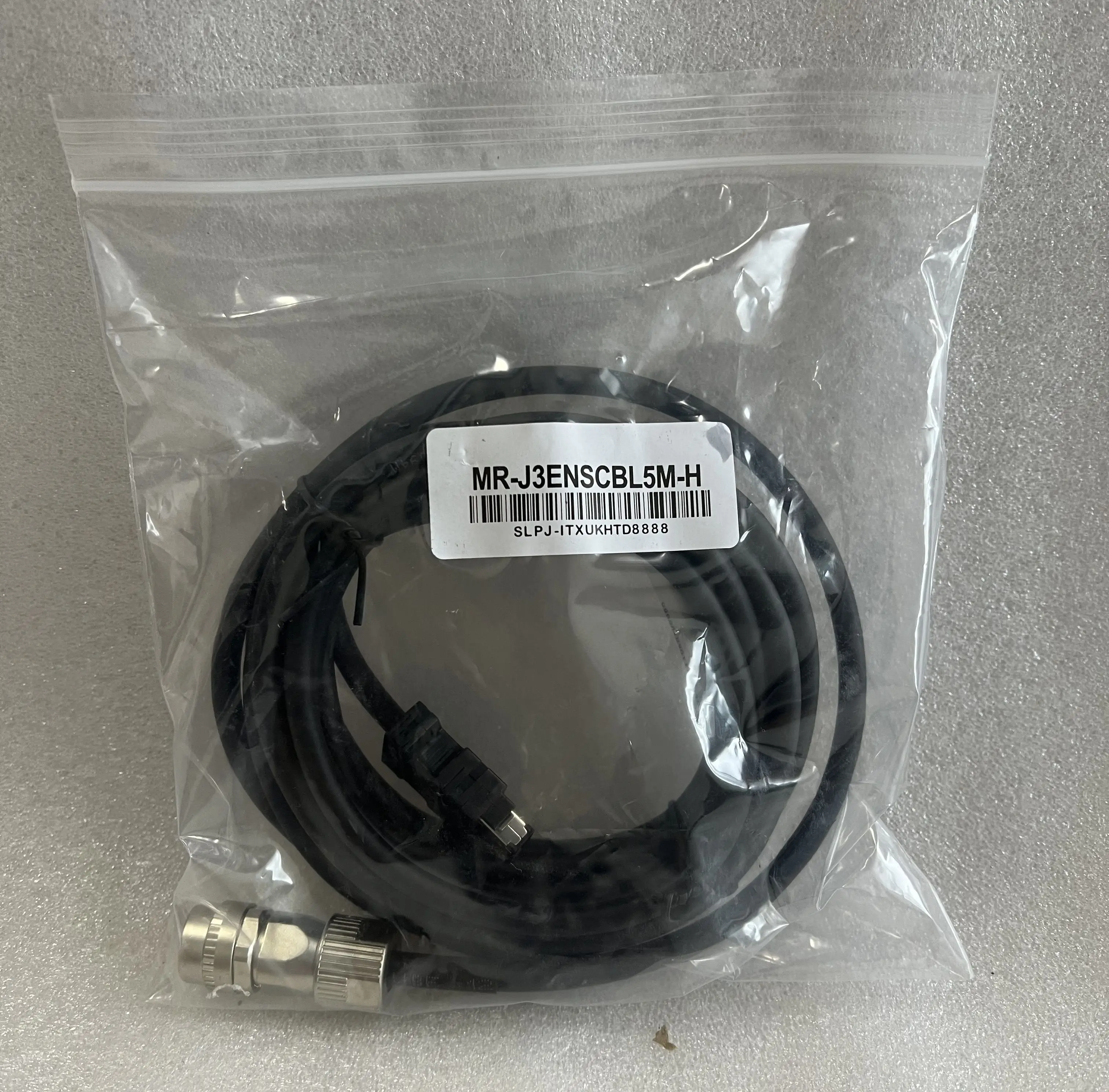 Mitsubishi Encoder Cable MR-J3ENSCBL5M-H Mitsubishi Encoder Cable MR-J3ENSCBL5M-H