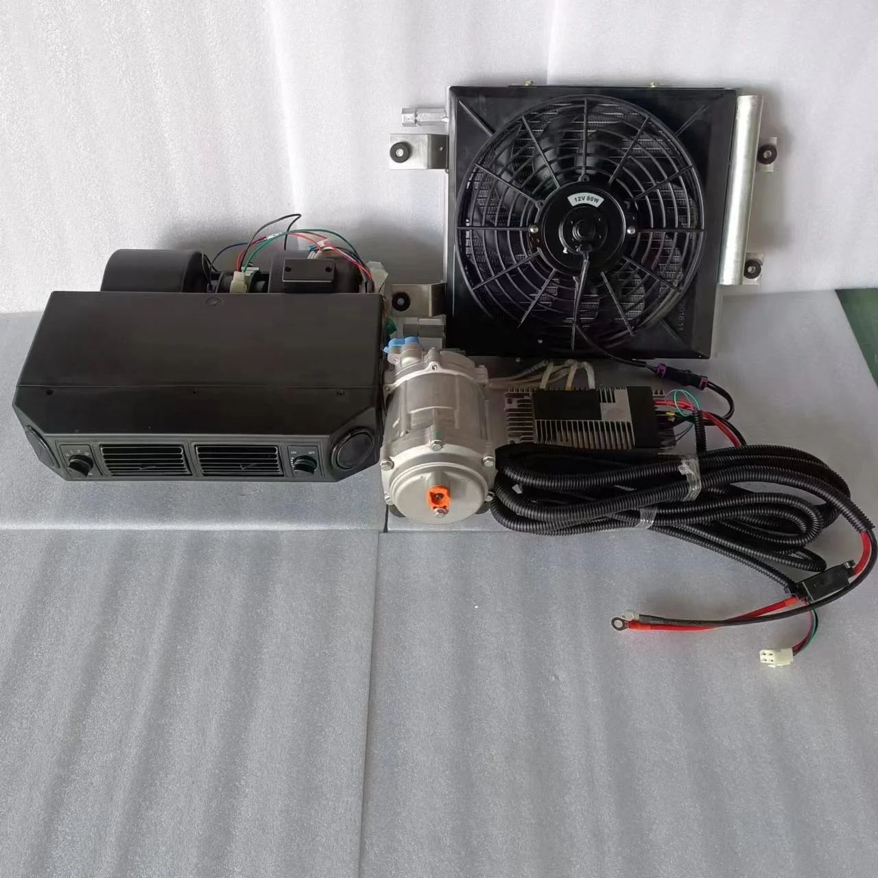 Compresseur De Climatisation 12V/24V Pour Véhicules électriques - Neuf, 6 Kg