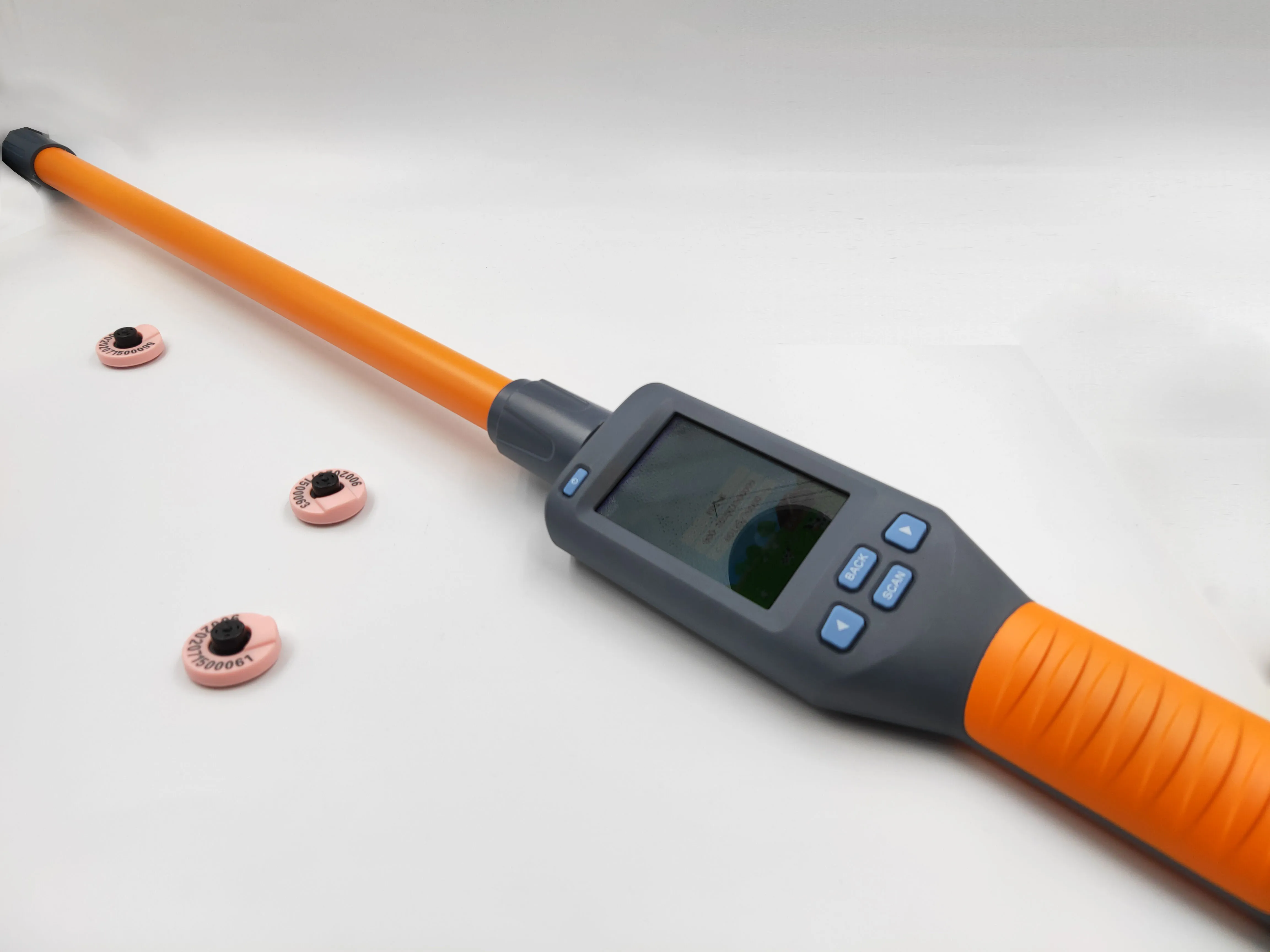 Считыватель ушных бирок с радиочастотной идентификацией животных на большие расстояния карманным считывателем ISO11784/11785 134 2 кГц