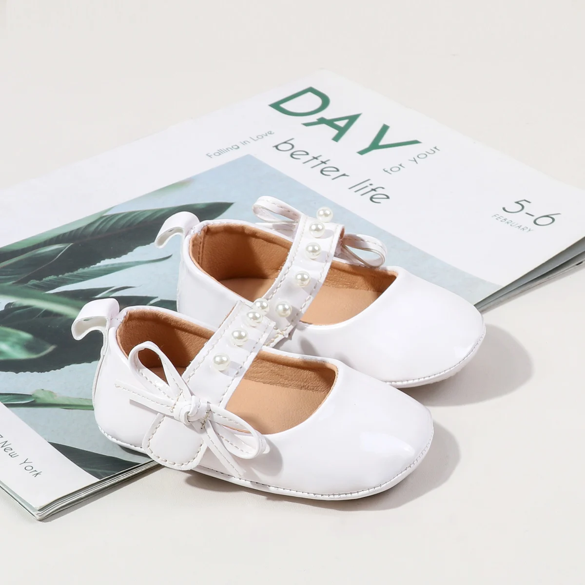 2025 Wholesale Beautiful Butterfly Design Solid Leather Princess Girls Shoes for Babies 0-12 Months factory
