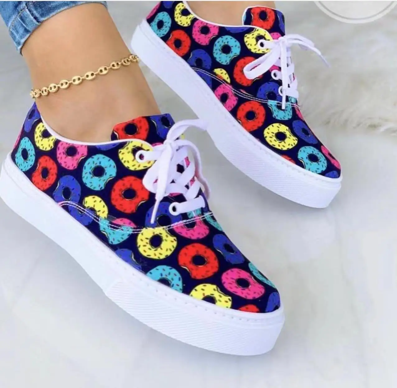 Stylish Canvas Thick Sole Women Walking Style Leisure Wear Anti-Slippery  Comfortable Ladys Sneakers Female Girls Shoes - China Sneaker Shoes and Women  Shoes price | Made-in-China.com
