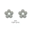 Flower Focal bead Light Gray SA207
