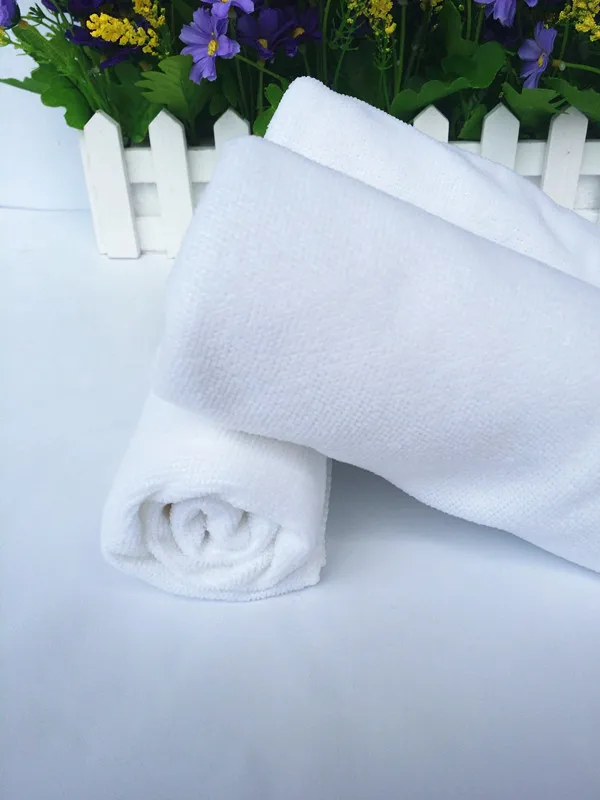 Professional Selling Malaysia Embossed Logo White Jacquard Cotton 16s Plain Hotel Towel for  Hyatt Hilton Hotel