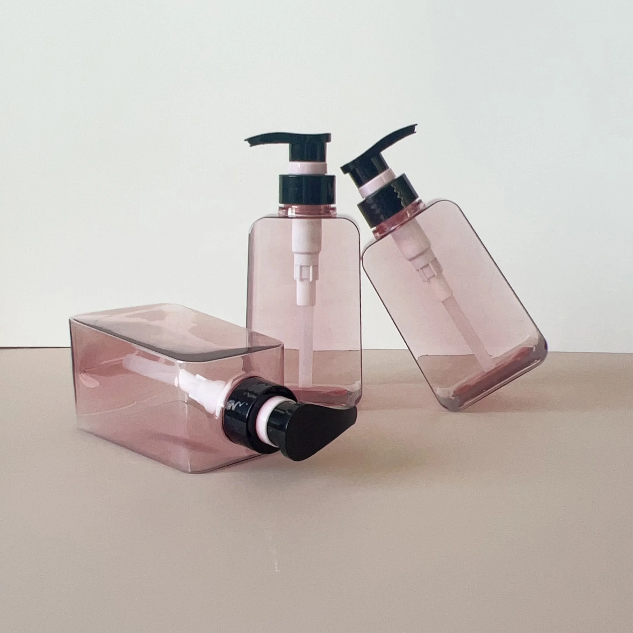 Multiple Capacity 50ml 250ml 450ml 750ml Petg Hand Sanitizer Shampoo Body Wash Scrub Plastic Bottles