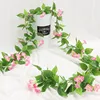 Tira rosa con 12 flores.