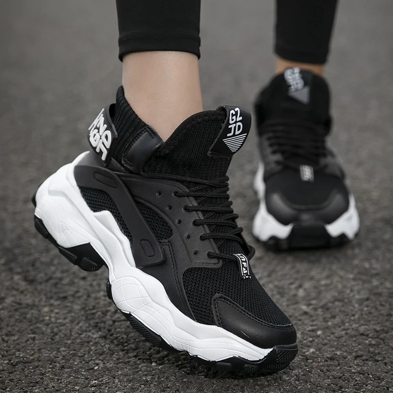 black huaraches outfit