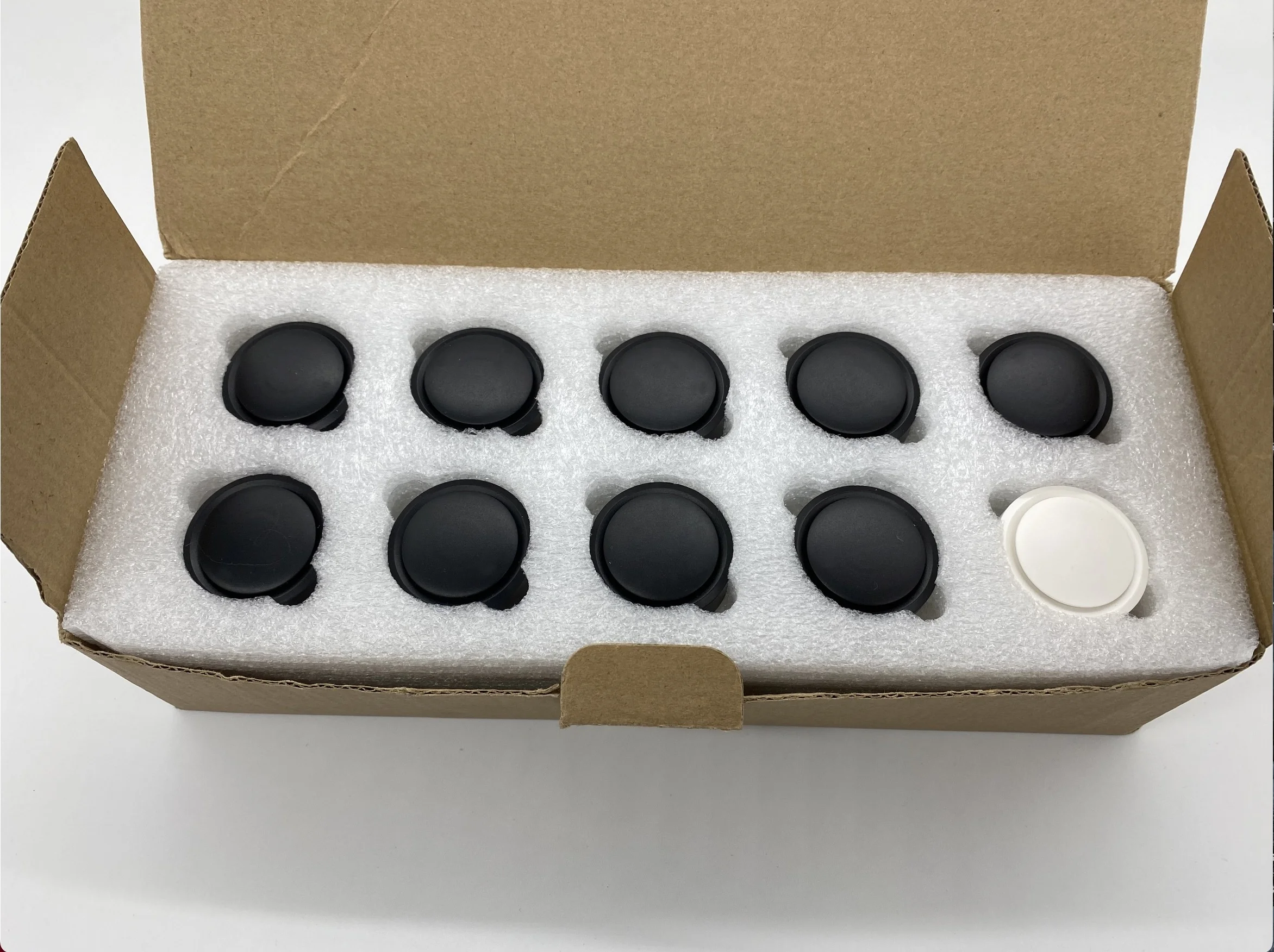 SCiE5 IoT indoor tracking/positioning small Bluetooth 5.0 programmable push button & a buzzer BLE beacon