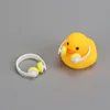 Casque blanc et jaune