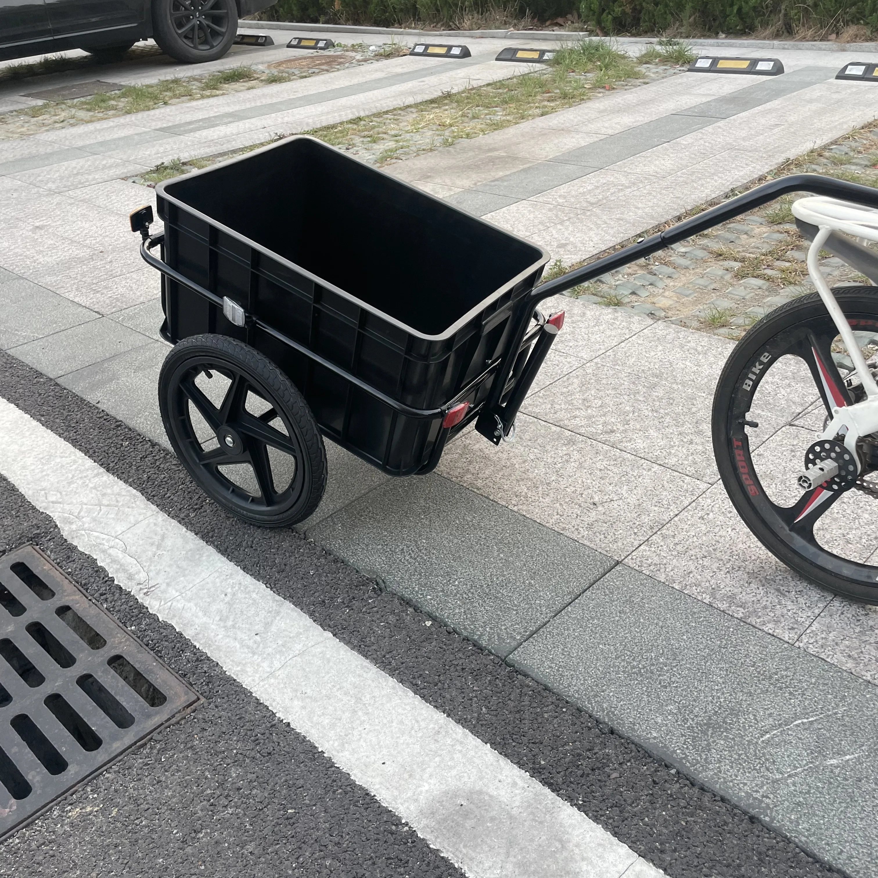 Durable 50kg Bike Trailer Perfect for Industrial Home Use