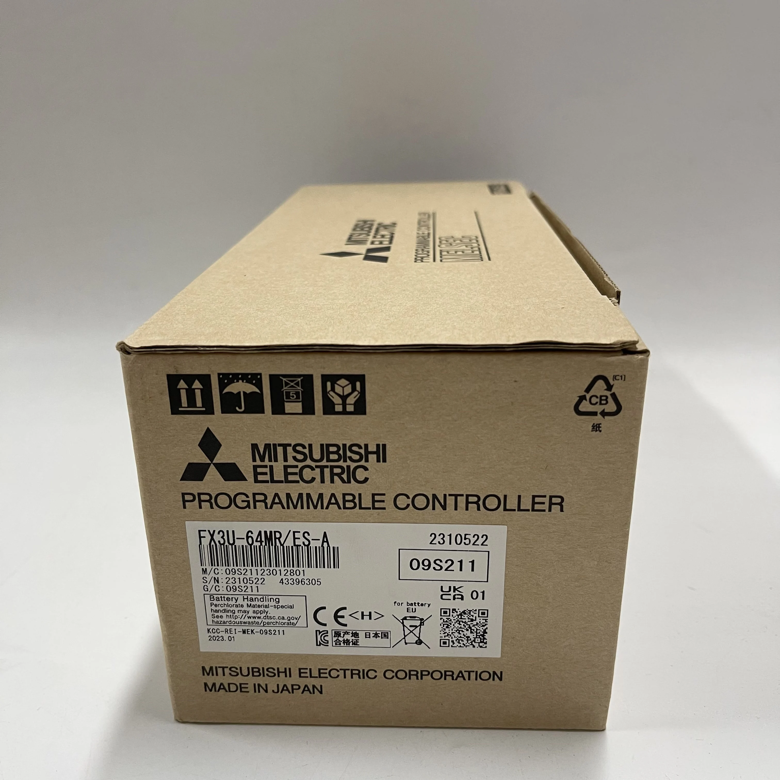Mitsubishi Programmable Logic Controller PLC  FX3U-64MR/ES-A