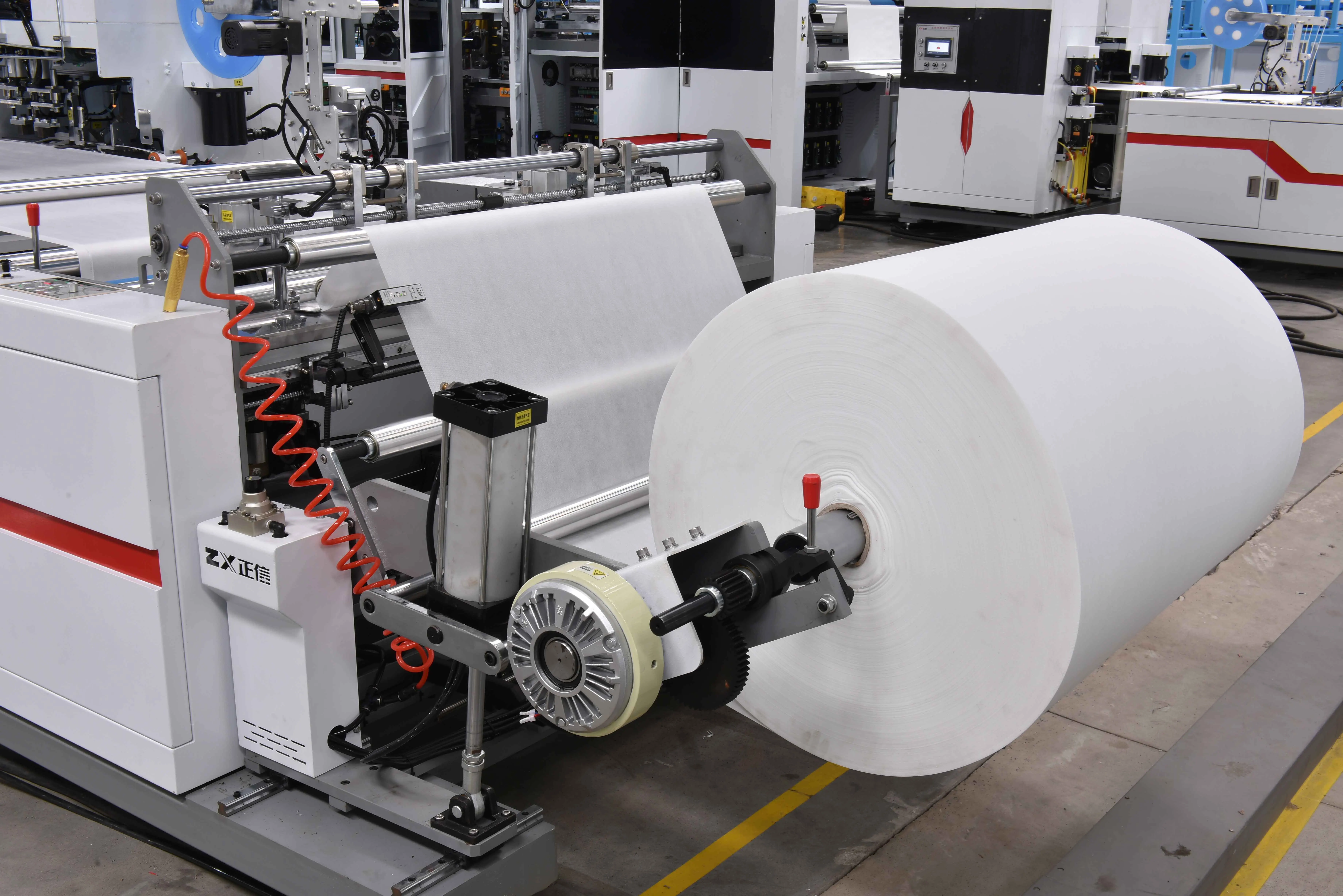 ZX-LT500 Non Woven Bag Making Machine - High Productivity