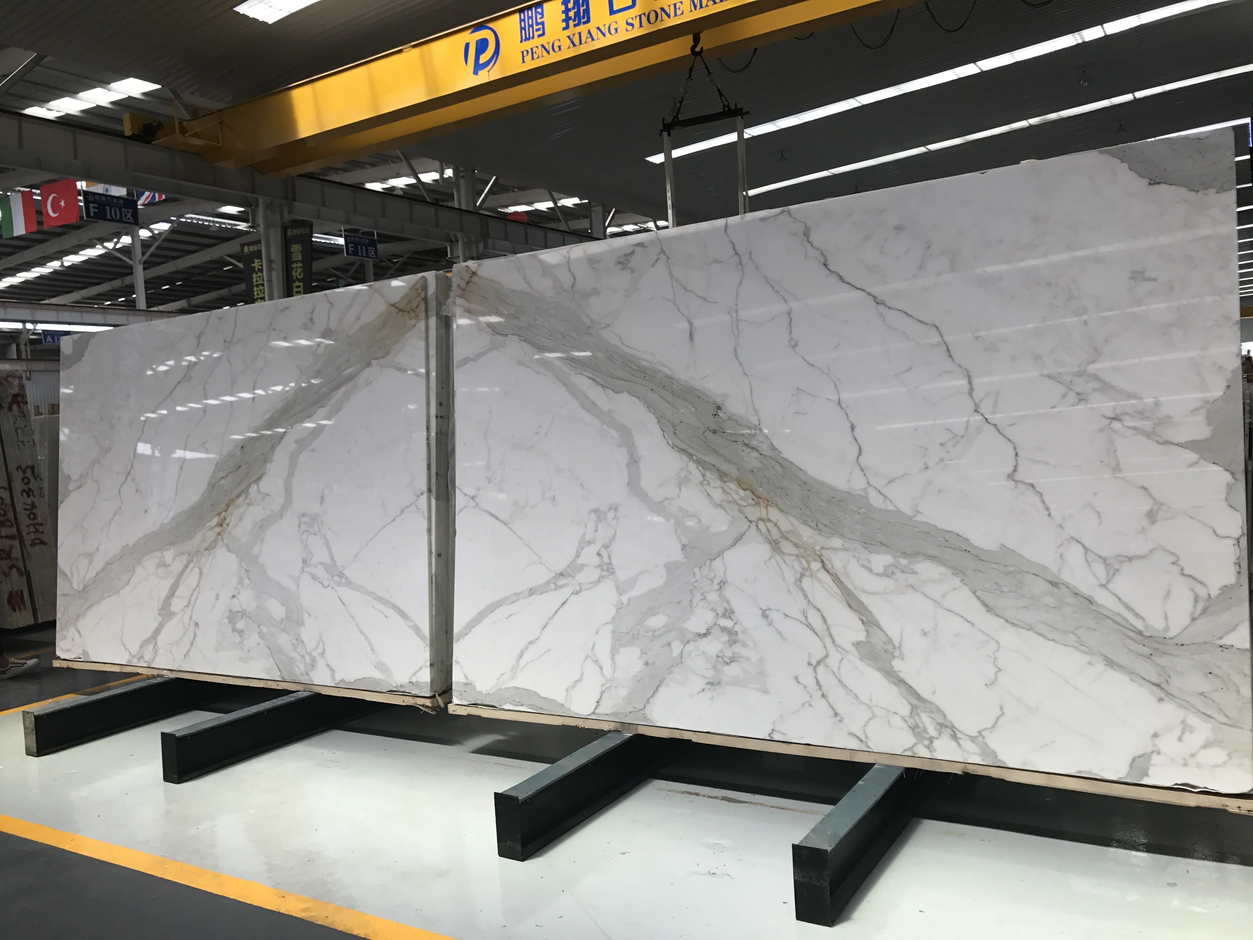 Italian Marble Price  White Marble Slabs Polished Calaccata Gold Luxurious Interior Decoration