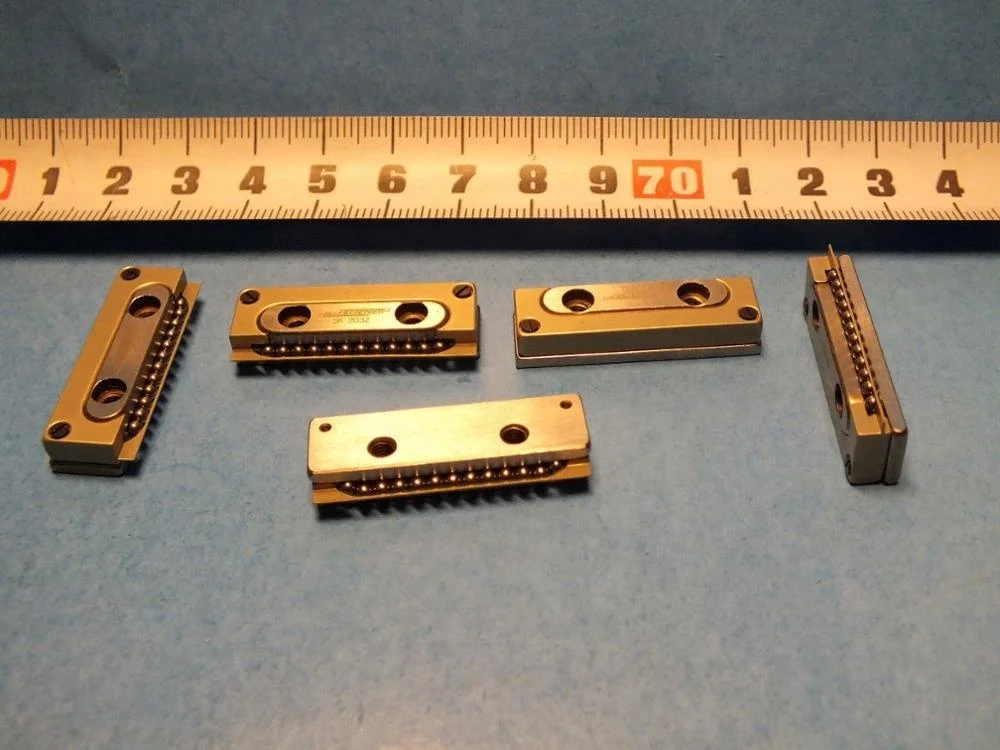 SCHNEEBERGER Linear Roller Block SK2032 Linear Guide Way Slide Unit SK 2032
