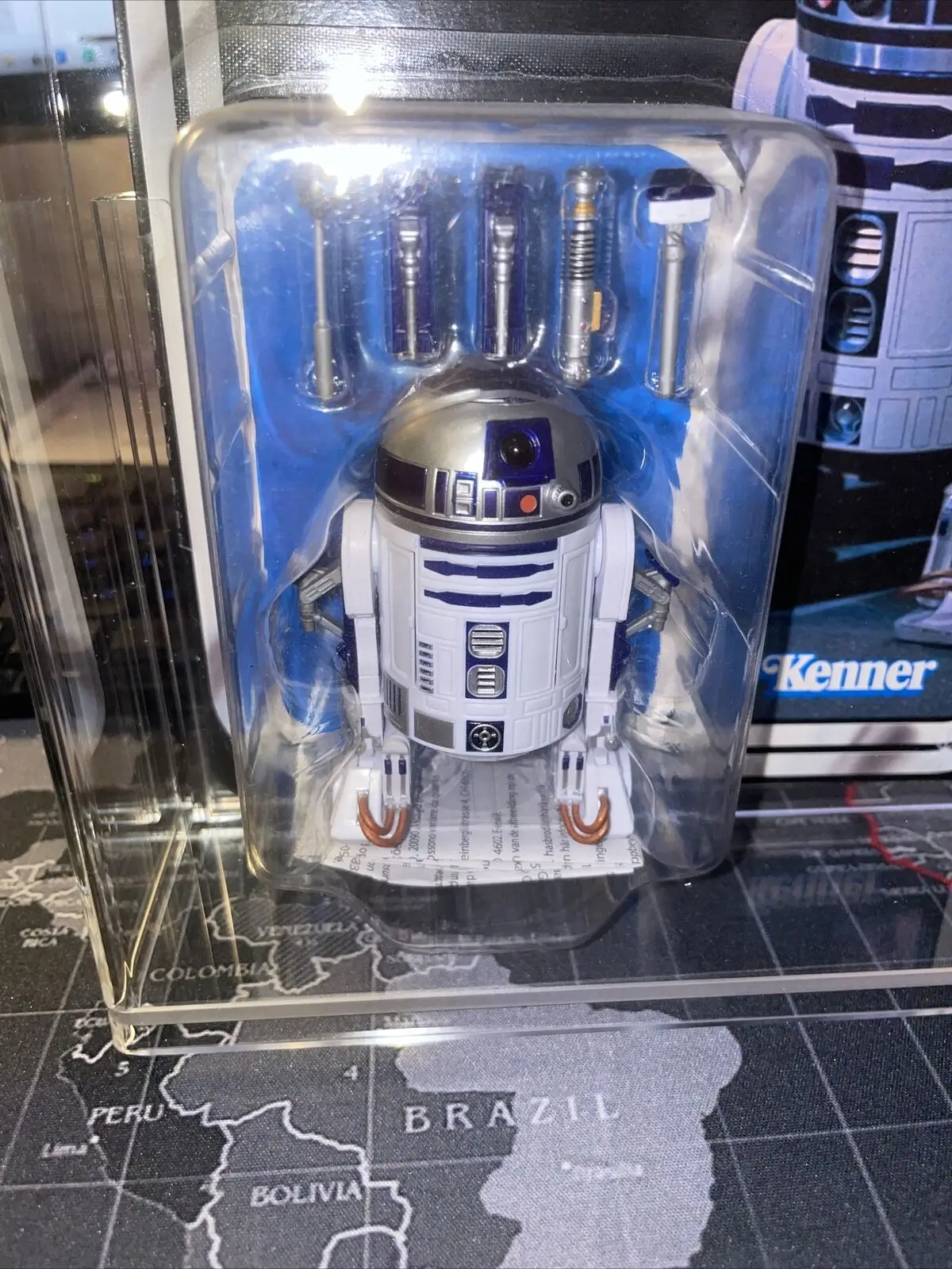 R2-D2専用ディスプレイケース スターウォーズ40周年記念R2-D2 MOCケナーアクリルディスプレイ