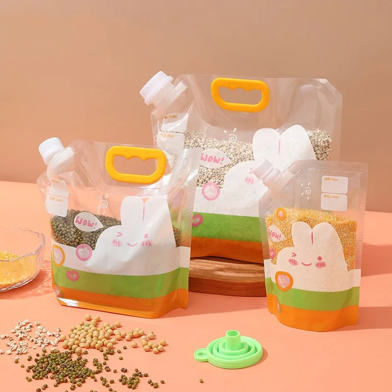 Cute Pattern Transparent Food Storage Bags with Portable Handle and Spout Plastic Food Pouch for Grain Food Soup Drinks
