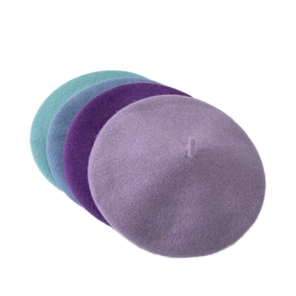 Женские береты из мягкой шерсти