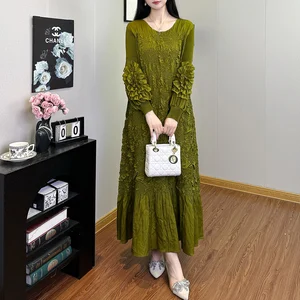 2025 Latest Design Floral Dresses Women Summer Loose Stretch Casual Dress Polyester Fabric Pleated Dress