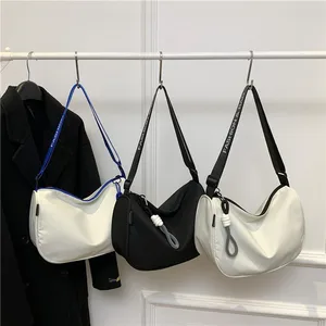 Korean Version Women's Bag 2026 New Solid Color Simple Shoulder Bag Women's Fashionable Casual Armpit Bag Casual Crossbody Bag