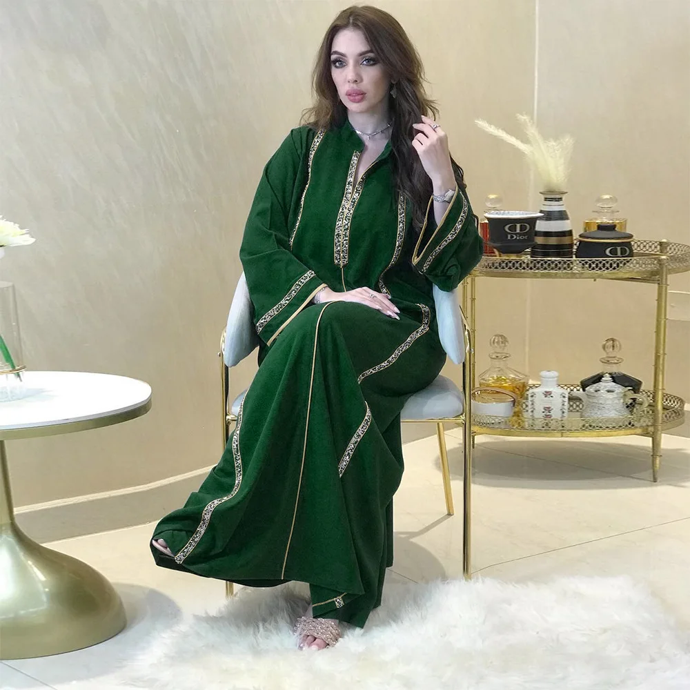 Dubai Middle East Simple Modest Kaftan Eid Jalabiya Women Muslim Dress Fashion Solid Diamonds Moroccan Caftan for Woman
