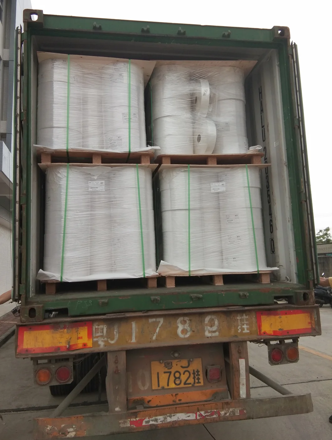 Jumbo Label Roll Loading Container