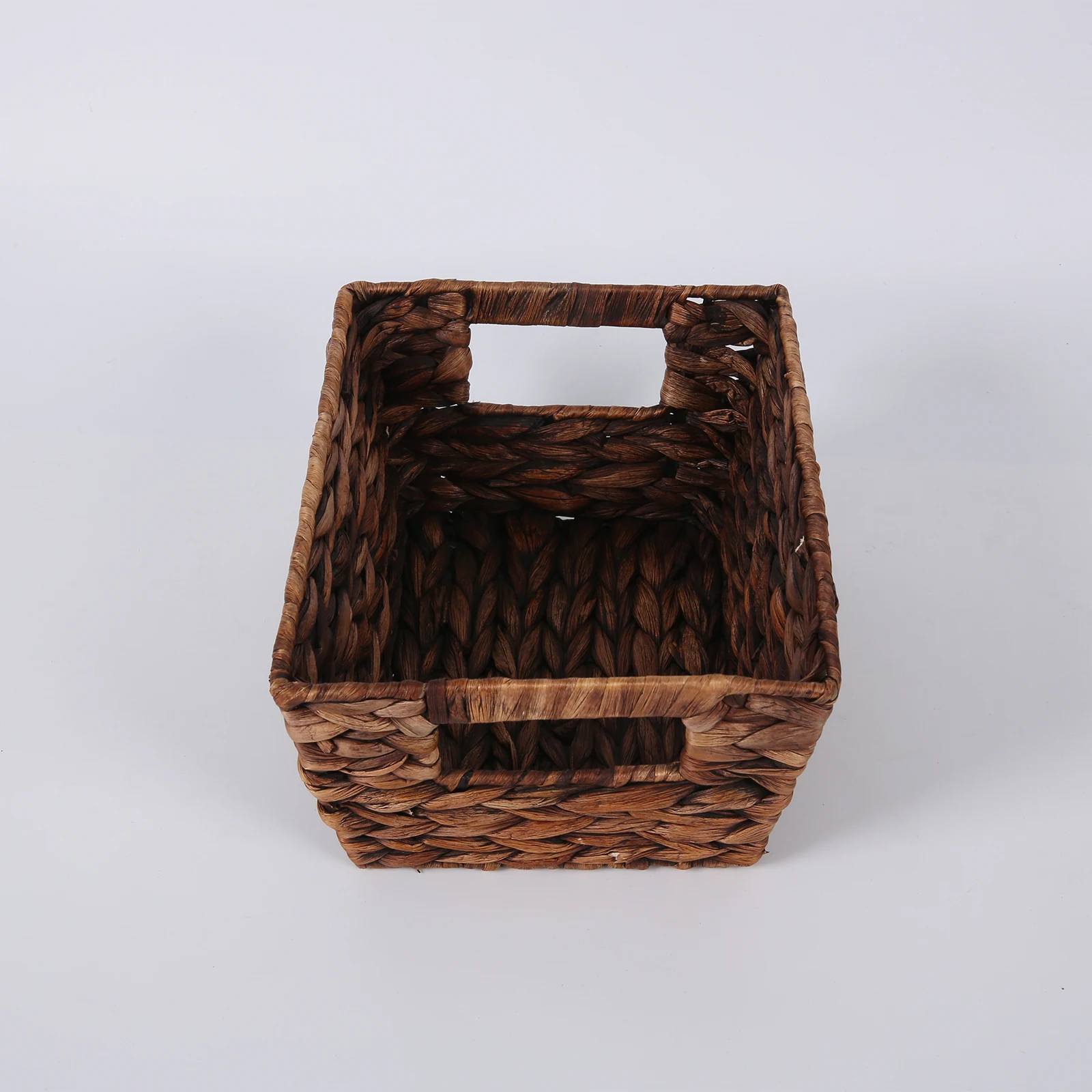 Direct Factory Handmade Water Hyacinth Woven Baskets Wholesale junian