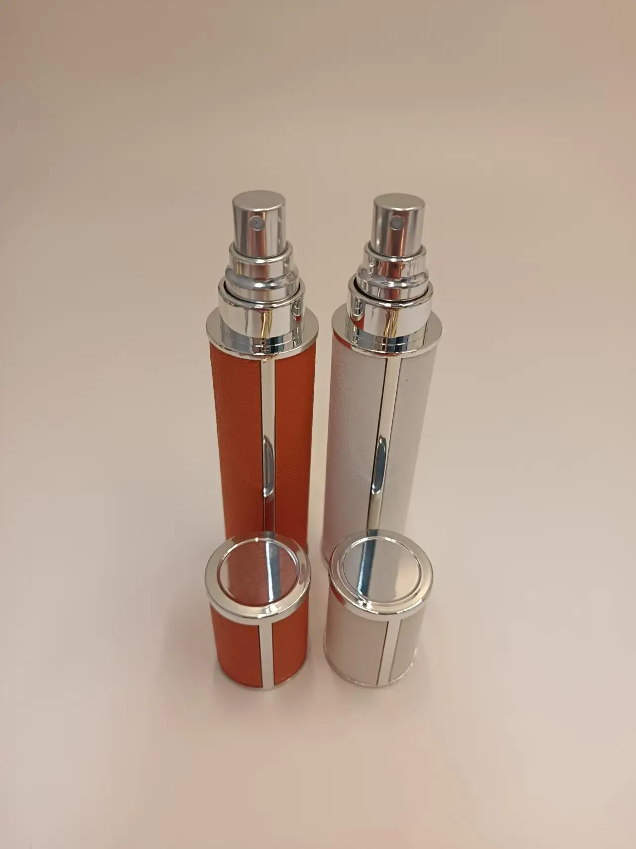 Keep your glass looking brand new with this convenient and easy-to-use spray formula