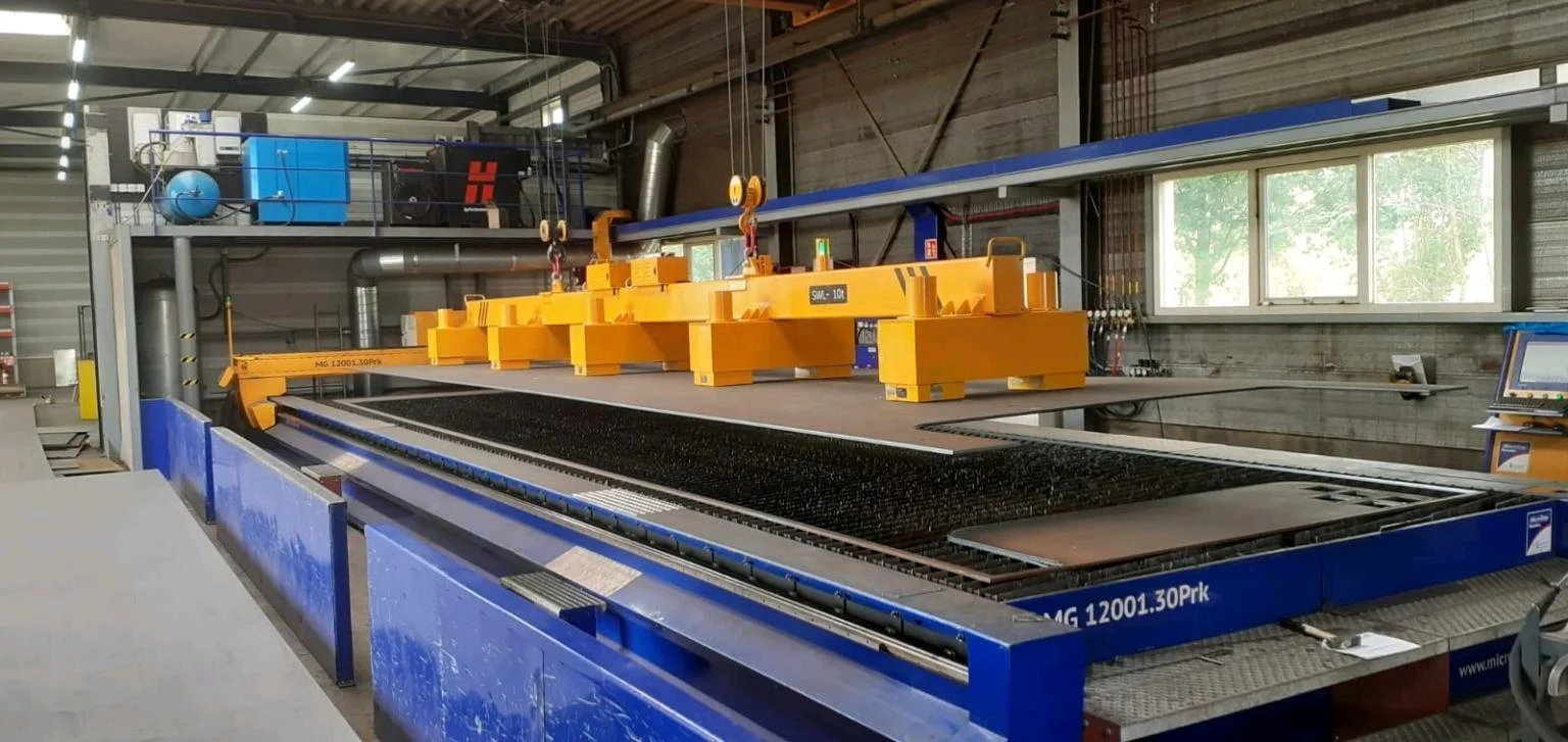 Steel Structure Shipyard 1 Ton - 40 Ton Heavy Lifting Magnets for Lifting Steel Plate Permanent Electromagnetic Lifter