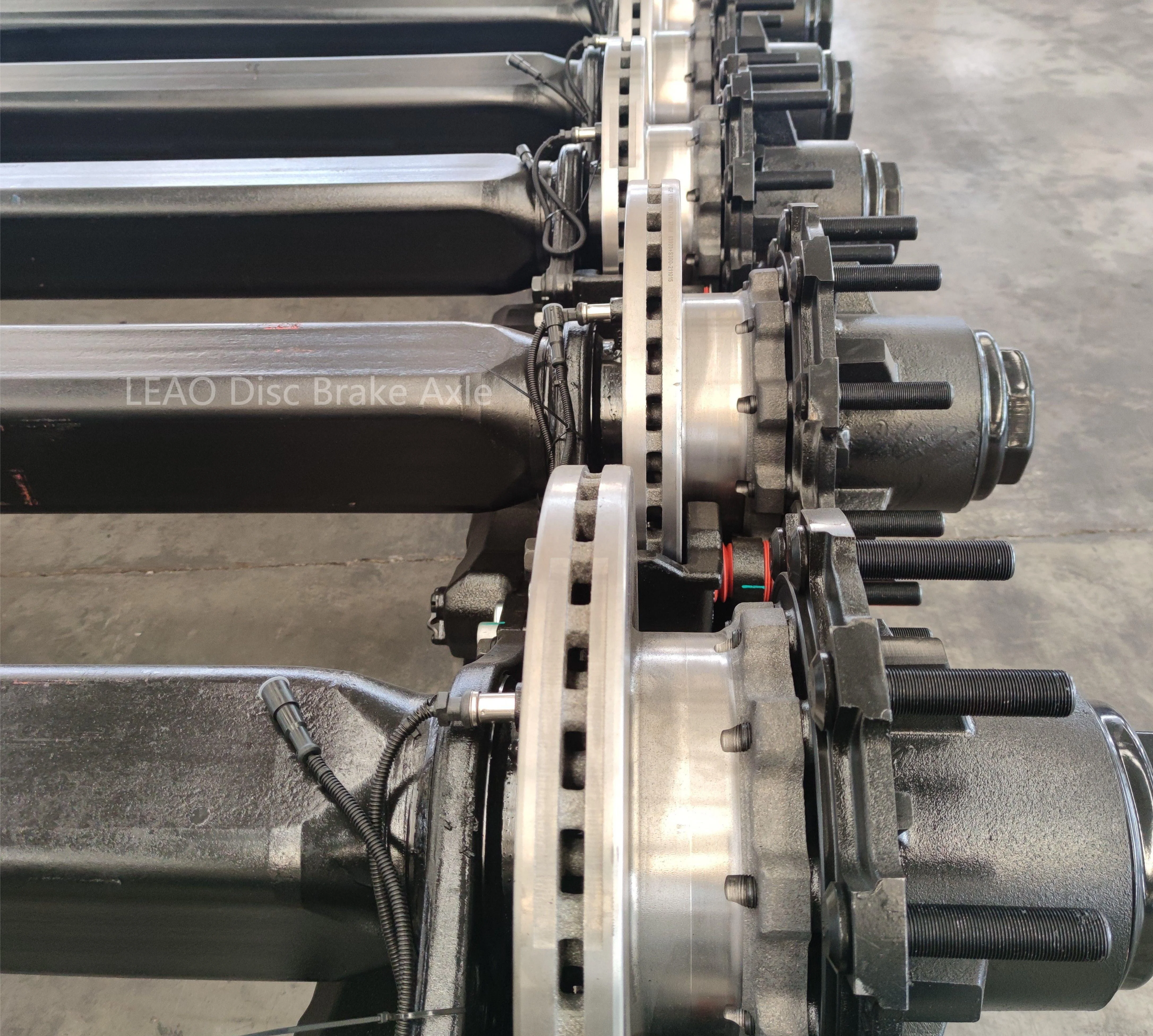 Liangshan Vehicle Brake System Truck Trailer Axle FUWA with Disc Brakes Lift for Trailers