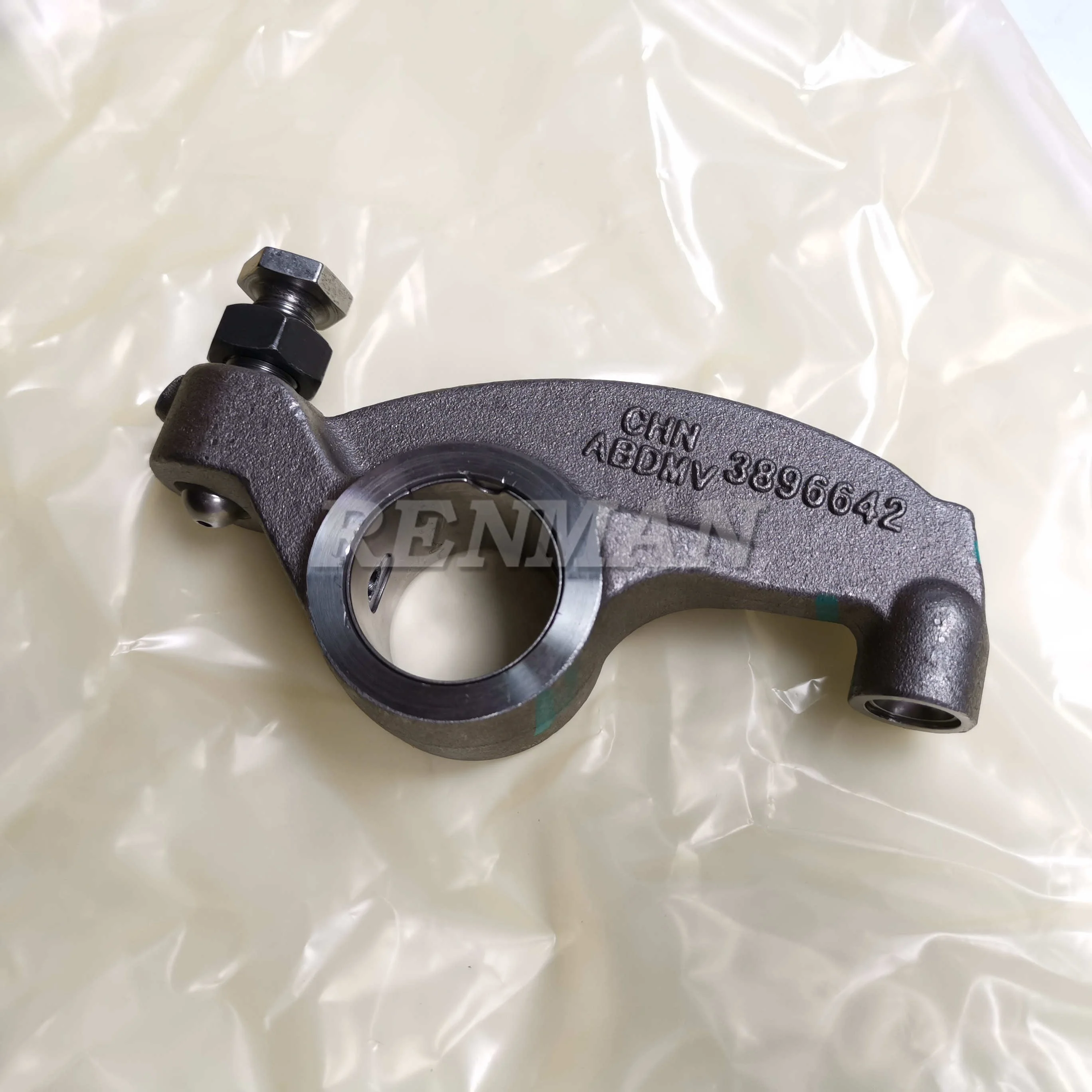 Genuine Cummins ISM QSM M11 Engine Rocker Lever 3069020 3068948 