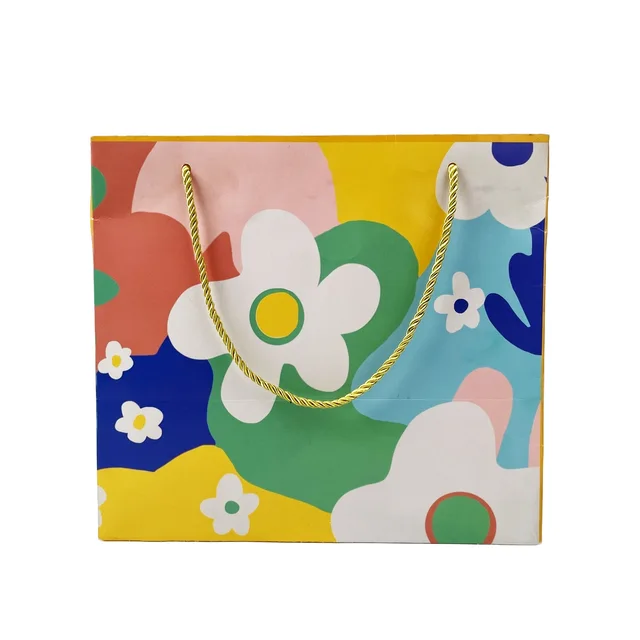 2025 Customized Children's Christmas Coffee/Drink Carrier Holiday Gift Bag for Foreign Crafts Made Paperboard Lamination