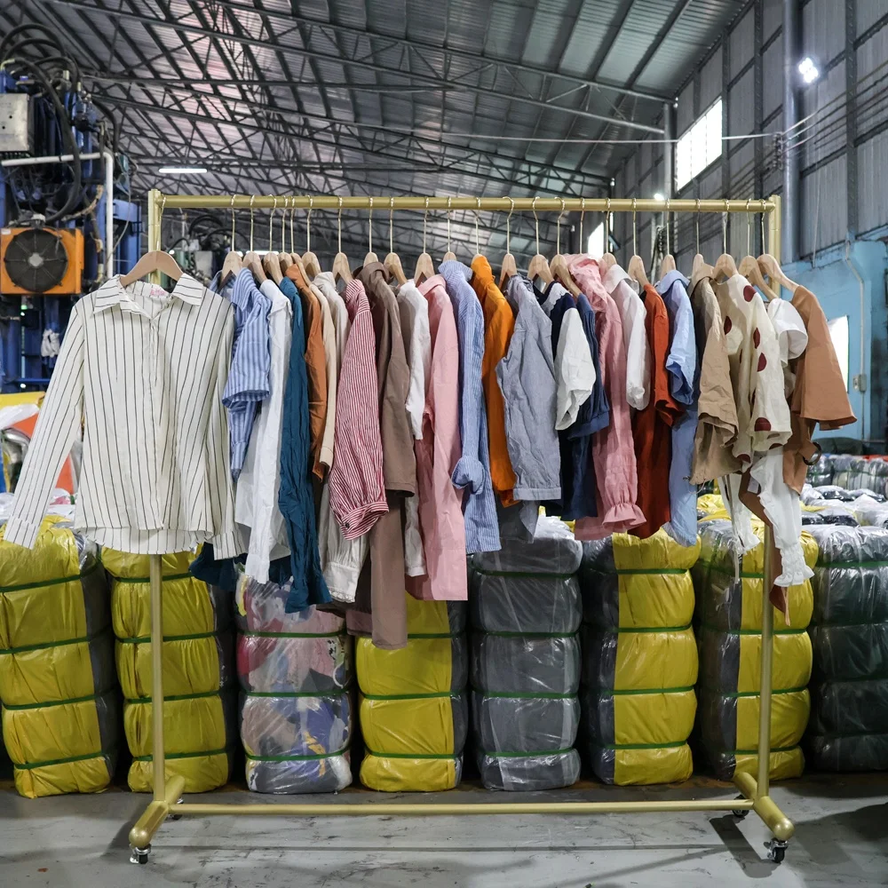 Pacas de Ropa Americana Premium, Paquetes de Ropa Americana Mixta Premium,  Ropa Usada en Fardos