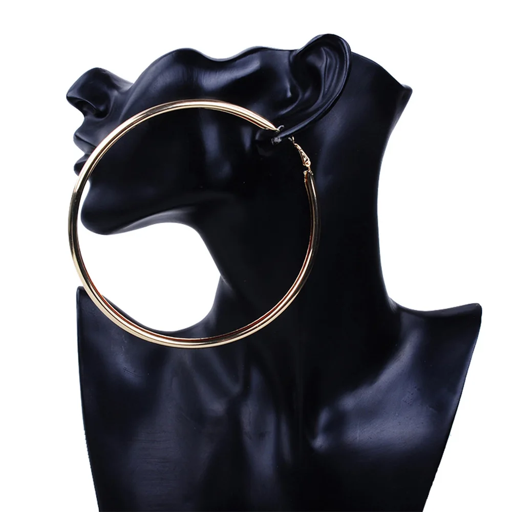 Orecchini A Cerchio Oro Filled 18k Orecchini A Cerchio Extra Large In Gold Filled 18k - Diametro 60mm, Senza Pietre, Per Un Look Bold Orecchini Cerchio Oro Filled - Foto 11