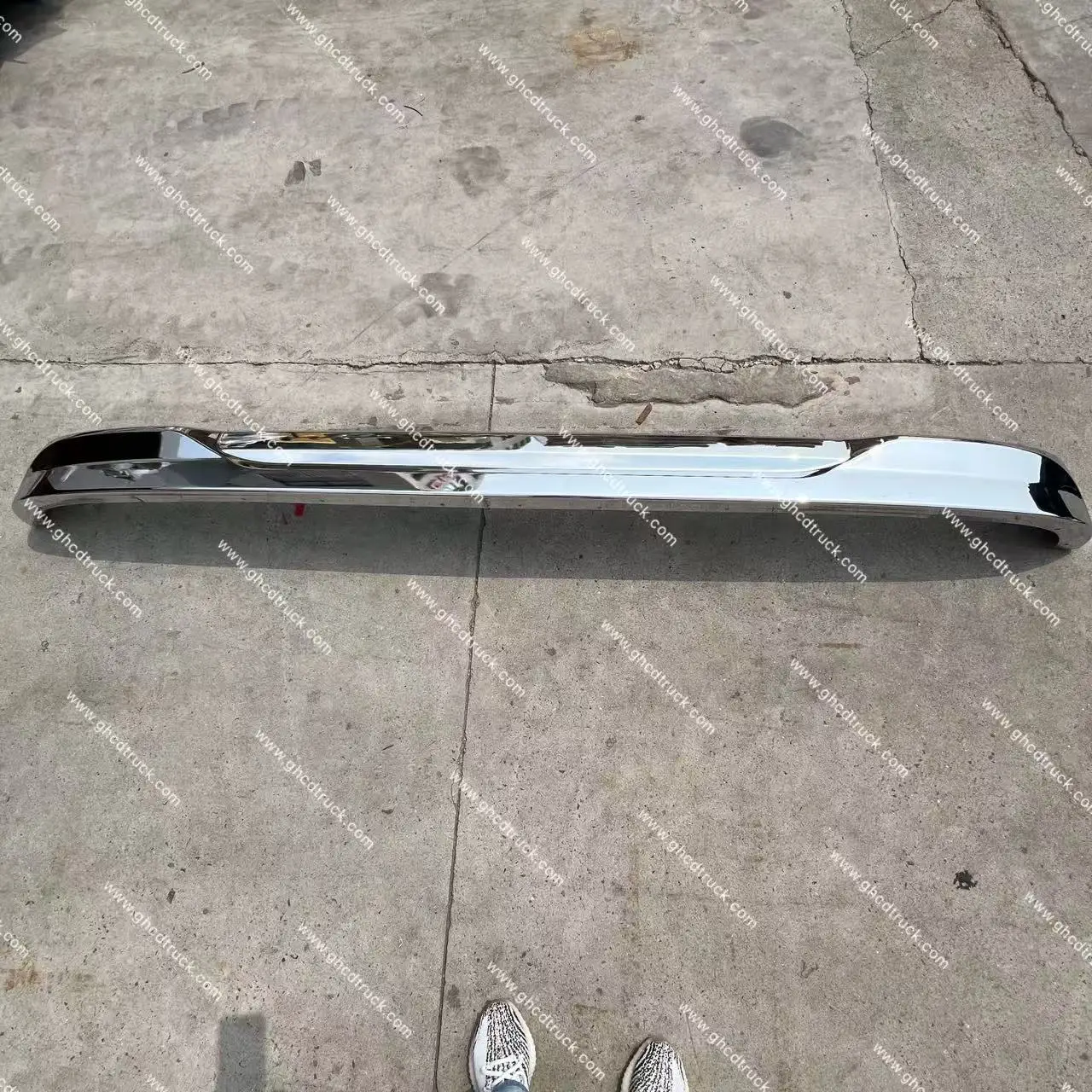 GHCD High Quality Chrome Metal Lower Bumper New Product for Japanese Truck Brands Giga Hino Isuzu Mitsubishi