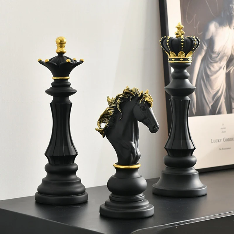 Resin Chess Statue Retro Home Decoration Resin Figurine Creative Resin Ornaments Black and White Chess Pieces As a Gift
