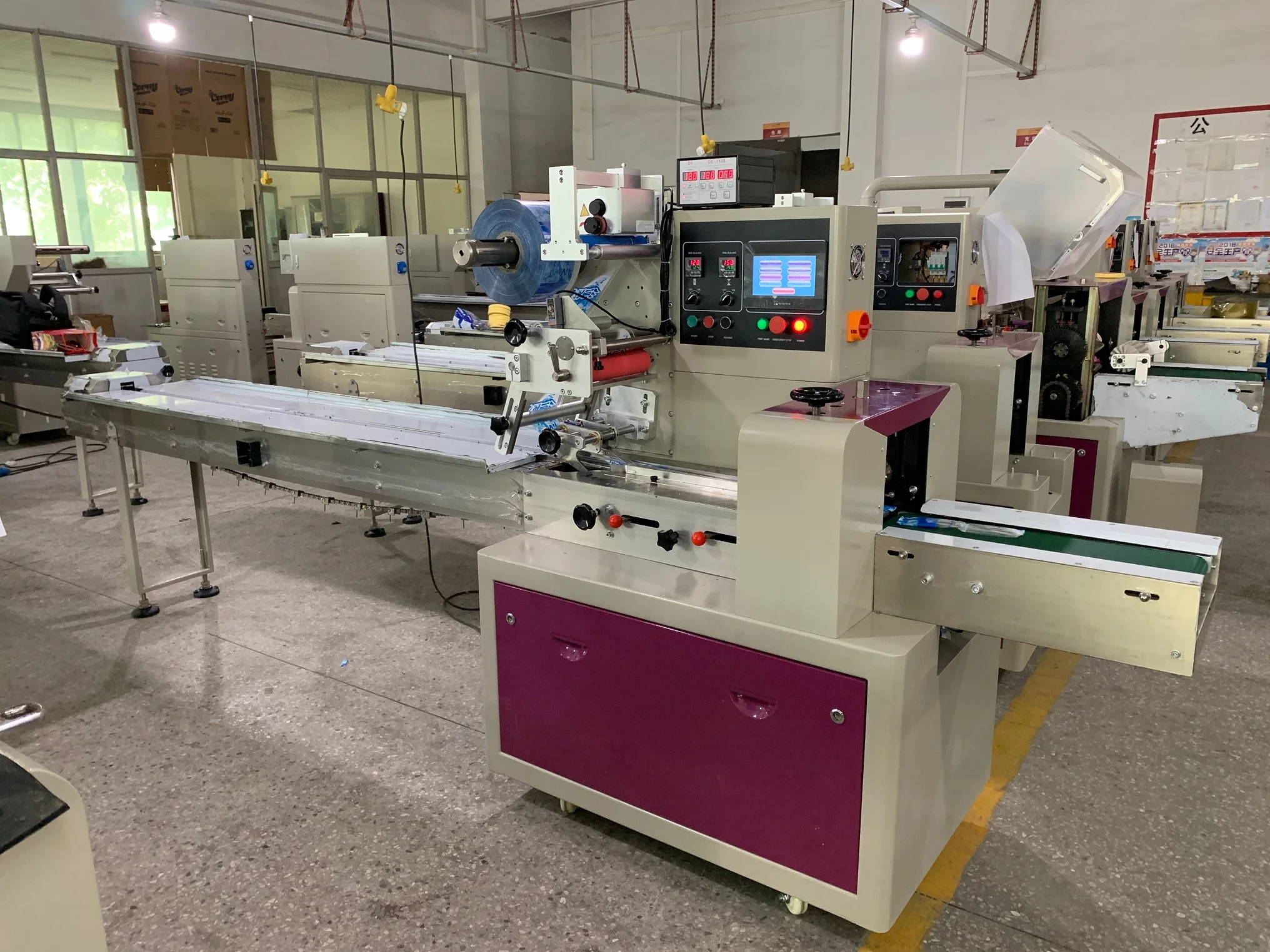 Vegetable and Fruit Packing Machine for Lettuce Cucumber Vegetable Packaging Machine