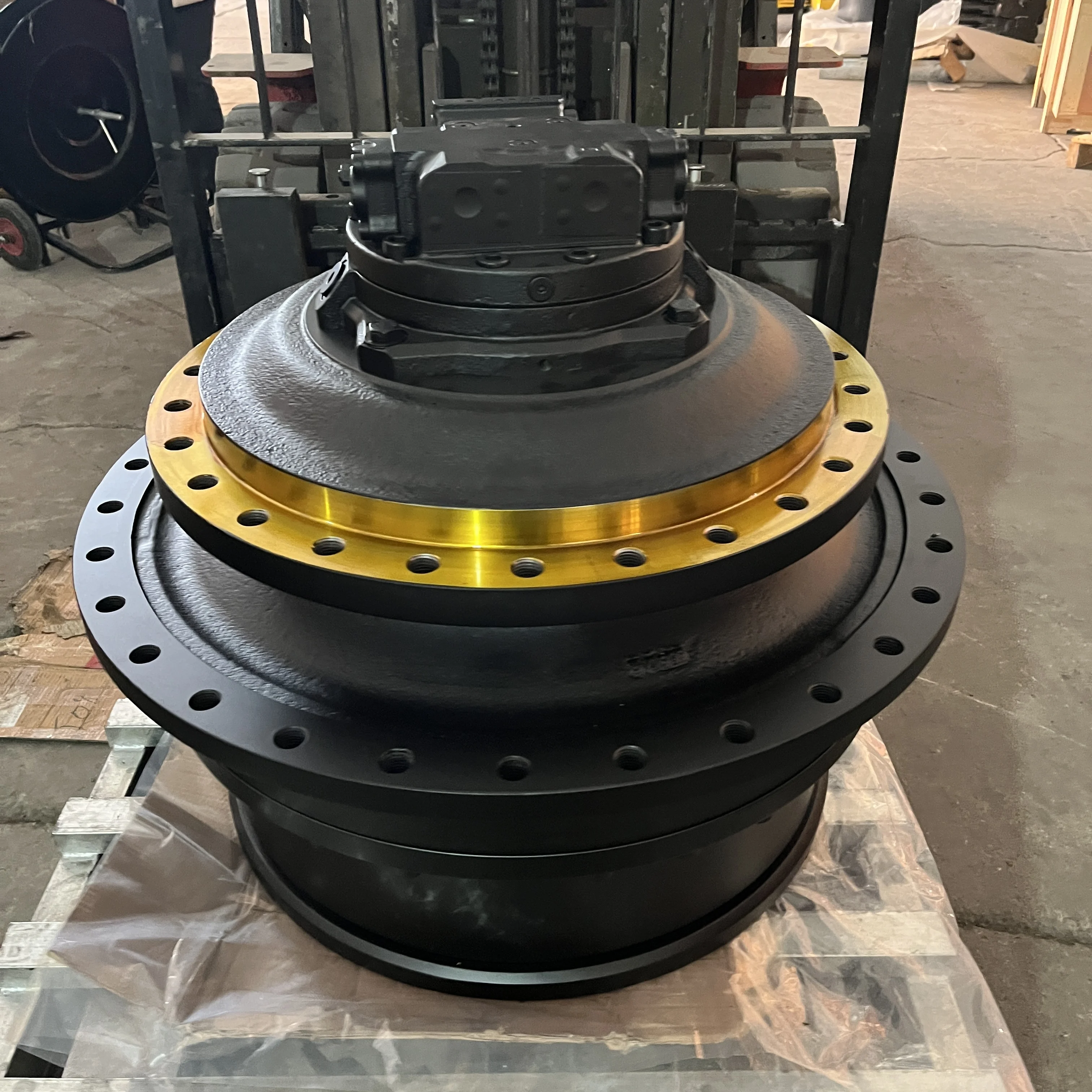 Hitachi EX1200-6 Travel Device Assembly