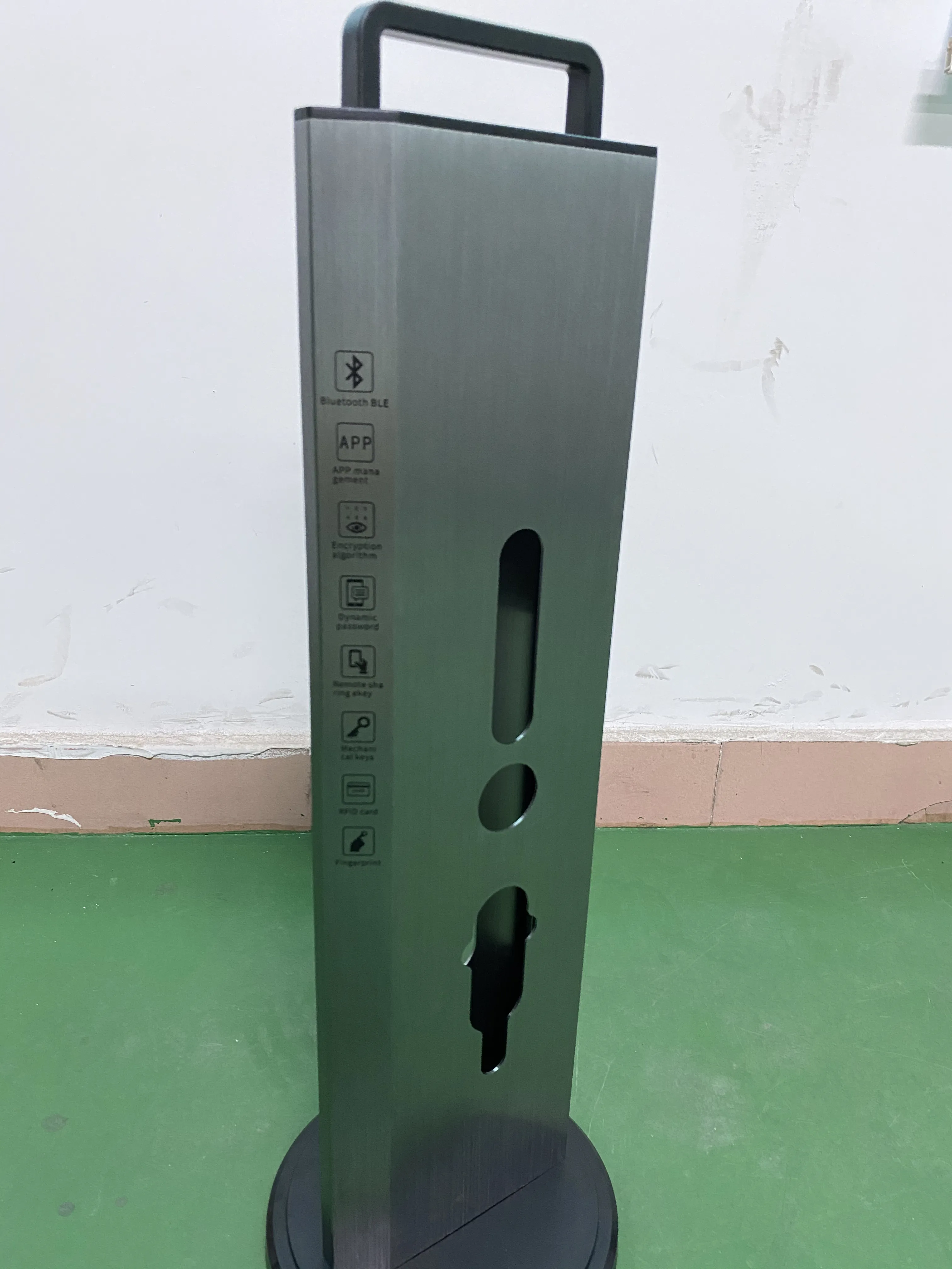 Rotating Smart Lock Display Stand for Exhibition Hall with Fingerprint Locks Compatibility
