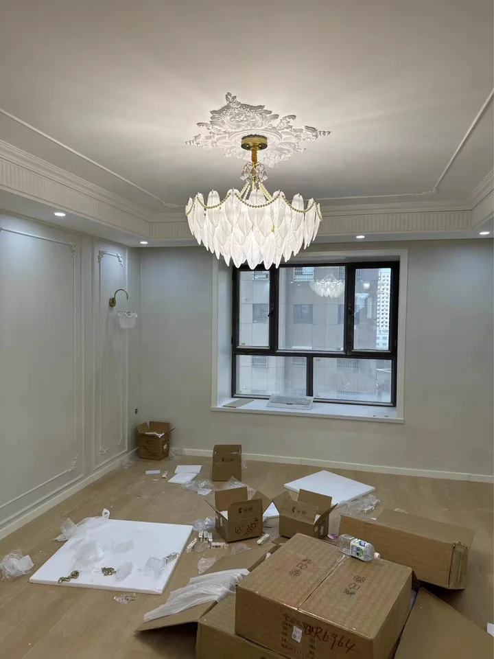 New European Style Creative Design Feather Indoor Lighting Decoration Super Bright Pendant Light Dining Pendant Light