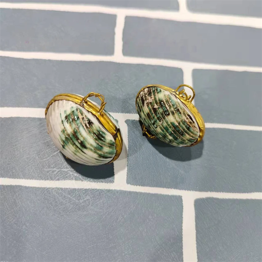 Alibaba.com: Natural Mother of Pearl Jewelry Casket, Sea Shell Ring ...