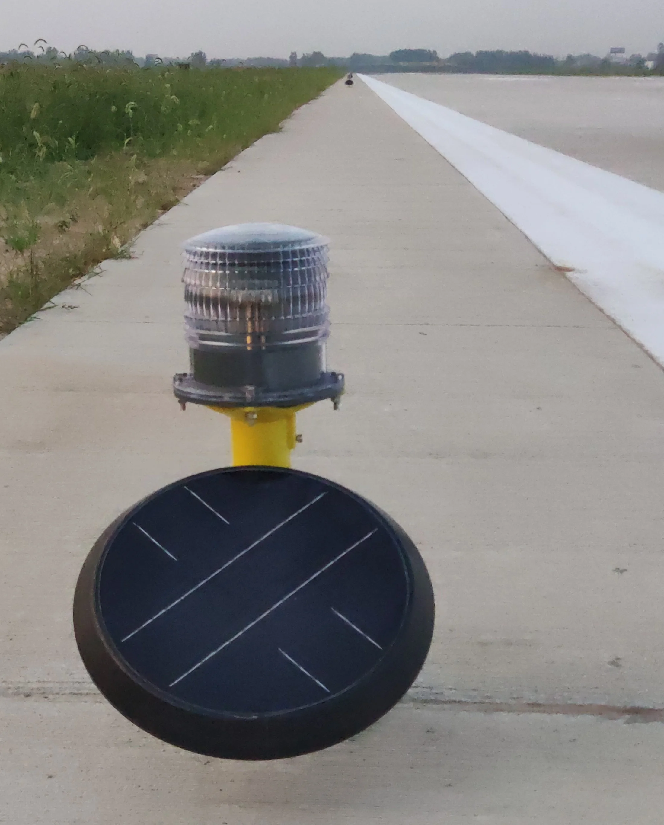 Двойной беспроводной Солнечный светодиодный аэродром аэропорта подиумный пороговый свет