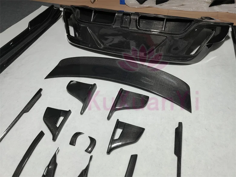 Kit de Carroceria para Porsche Taycan foto 4
