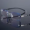 Gafas de lectura con filtro de luz azul.