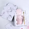 Caja de regalo individual para taza, diseño mármol rosa.