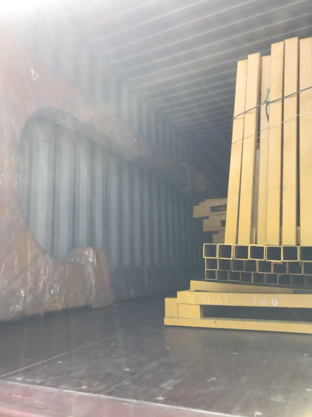 U Shape Suspension Arm Glass Pack Loading Machine For 20 Feet ...