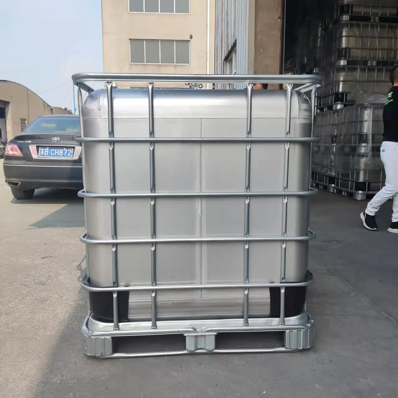 在庫安い 工場供給1000リットル再利用可能な液体輸送ibcタンク水容器 Buy 1000 Liter Liquid  Transportation,Reusable Square Ibc Container,Ibc Tank Water Container  Product