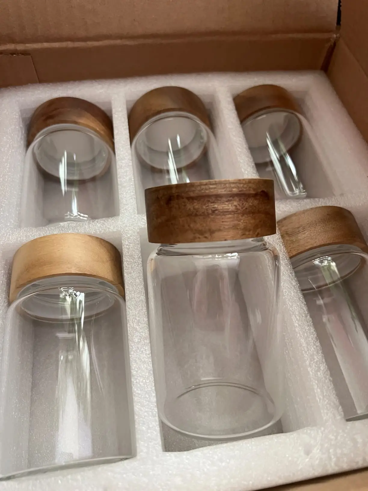 Thread Type Borosilicate Glass Storage Jars with Airtight Acacia Wooden Lid