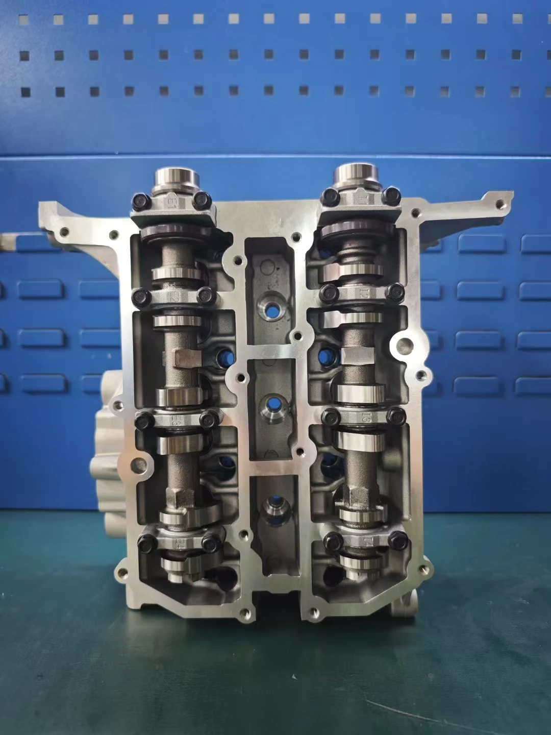 RFJ3B5-6090-AA J3BZ-6049-B Cylinder Head for Ford KA 1.0L 12V